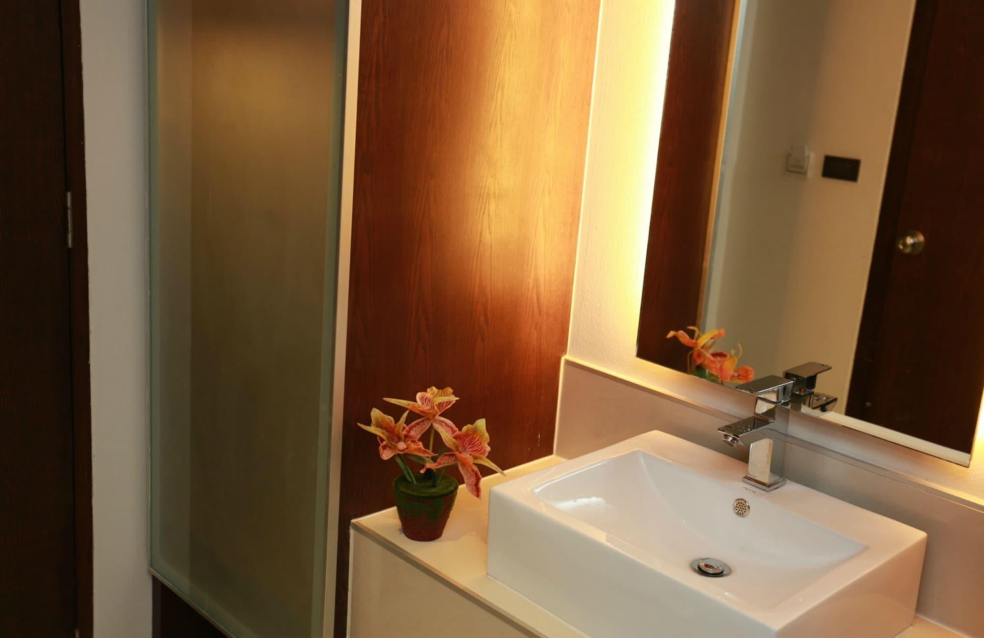 Collection O The Bangkok Airport Link Suite Ngoại thất bức ảnh