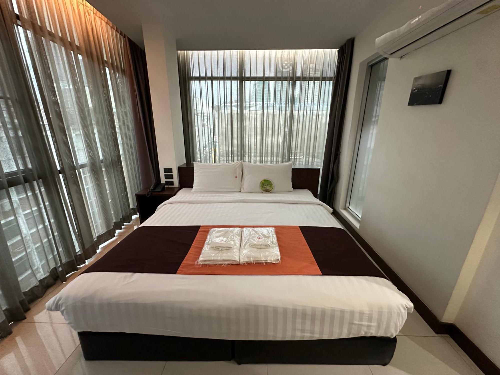 Collection O The Bangkok Airport Link Suite Ngoại thất bức ảnh