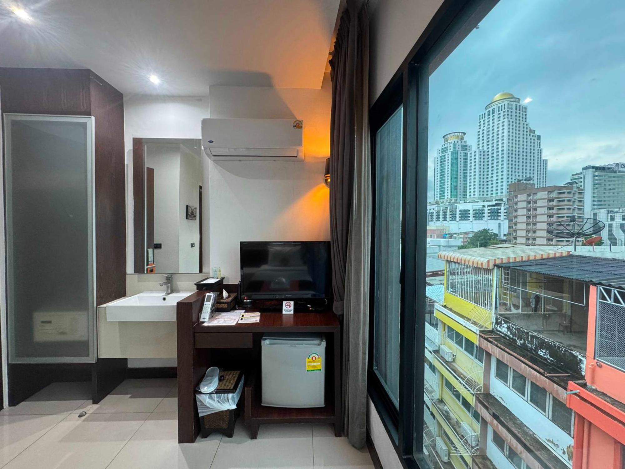 Collection O The Bangkok Airport Link Suite Ngoại thất bức ảnh