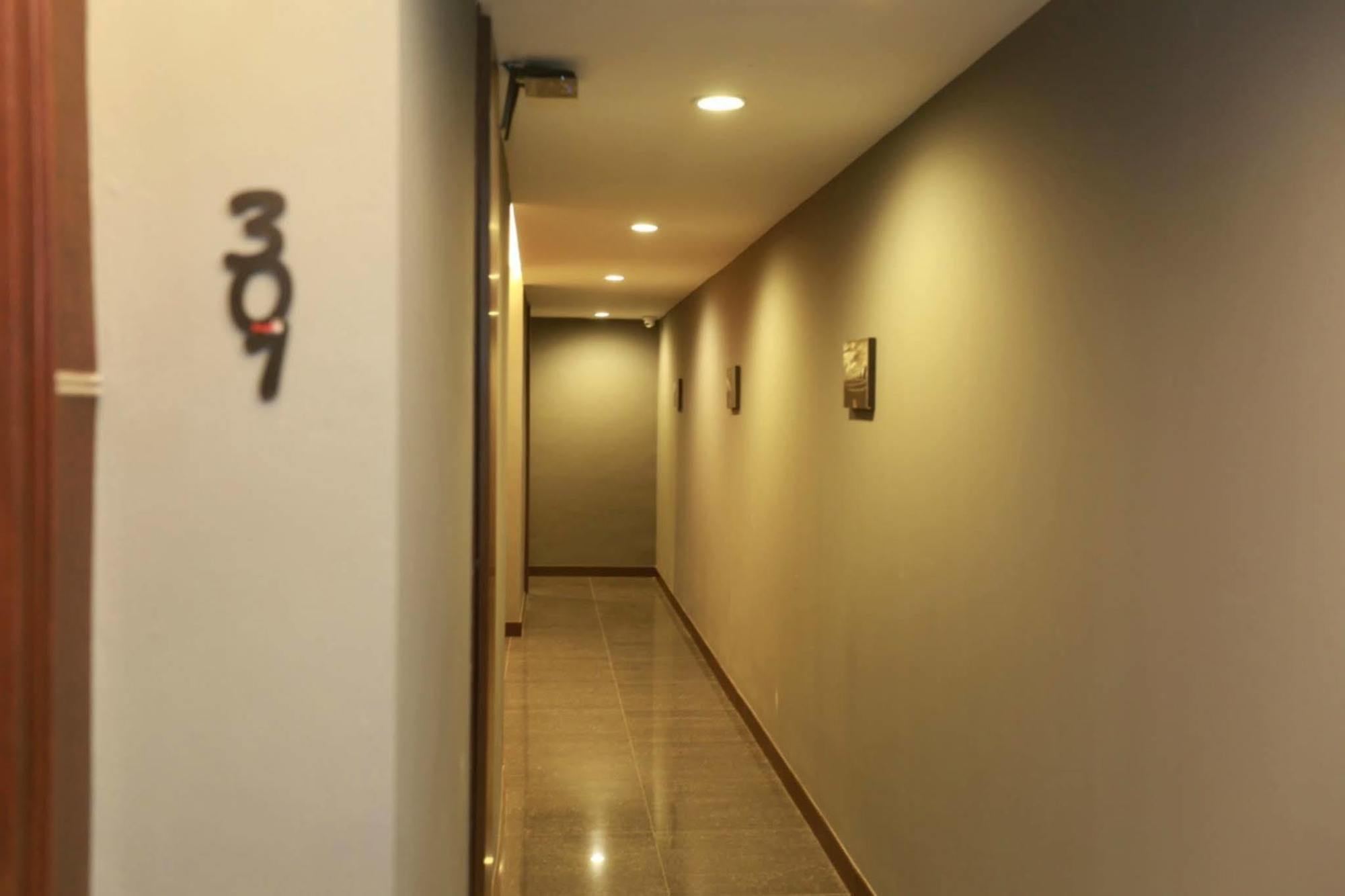 Collection O The Bangkok Airport Link Suite Ngoại thất bức ảnh